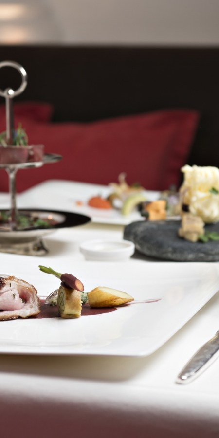 Discover the taste of Samnaun: authentic Grisons specialties full of flavor Discover the taste of Samnaun: authentic Grisons specialties full of flavor